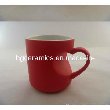 Taza con cambio de color en el mango del corazón Rojo